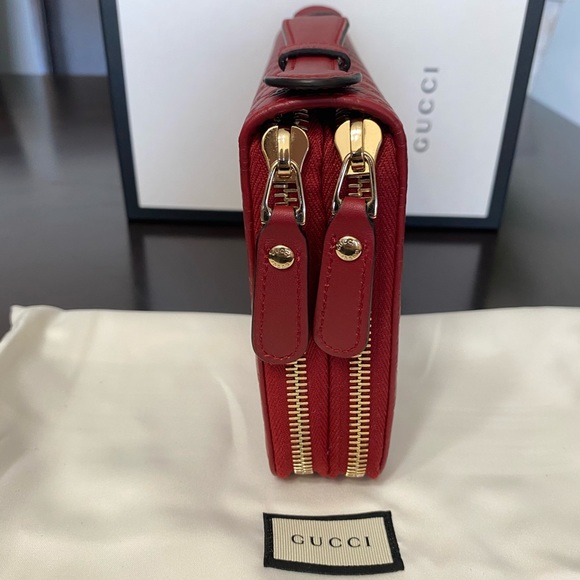 SOLD Gucci travel wallet case - Picture 3 of 8